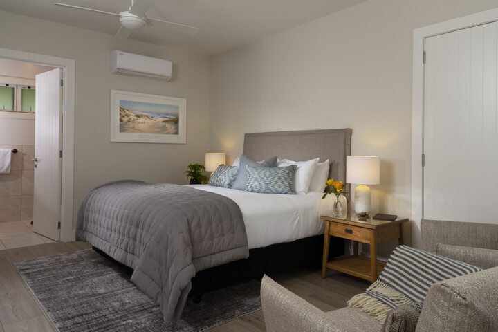 Room 4 of 41