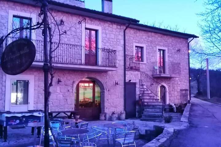 Hotel 5 of 38