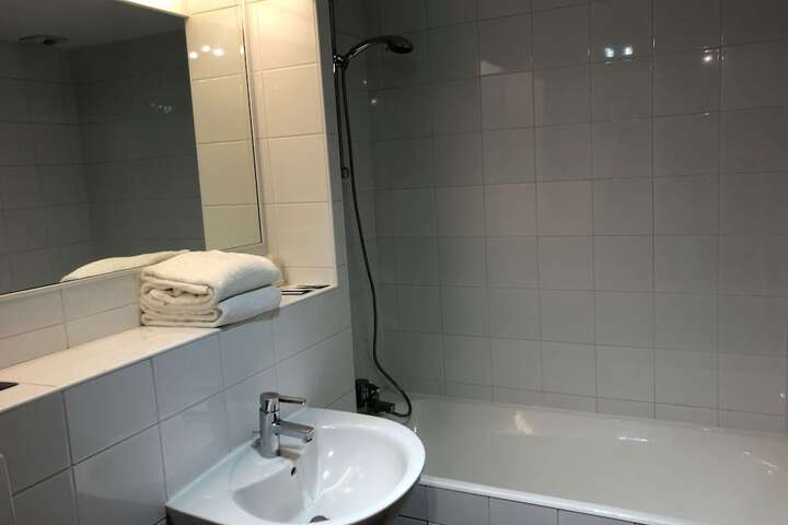 Room 80 of 95