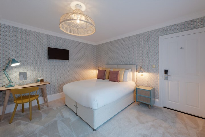 Room 25 of 67