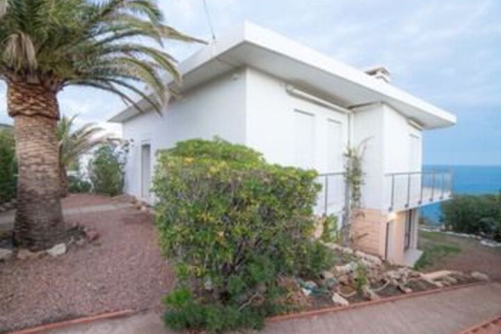 Eissero T4 Familial-bord de Mer-terrasse- 8pers + Parking
