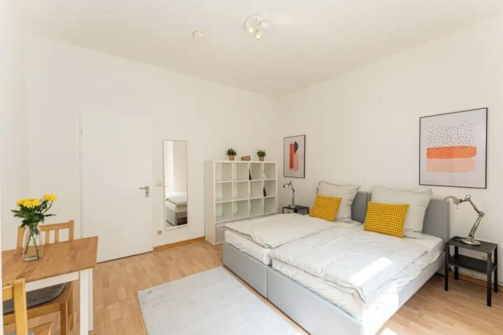 Room 3 of 15