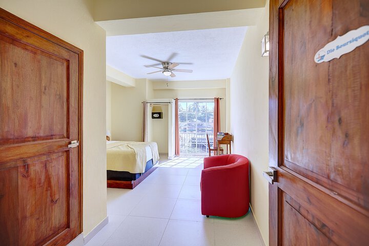 Room 7 of 24