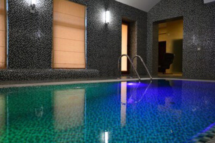 Pool 41 of 47