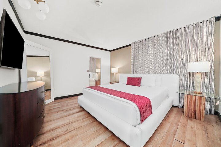Room 6 of 56