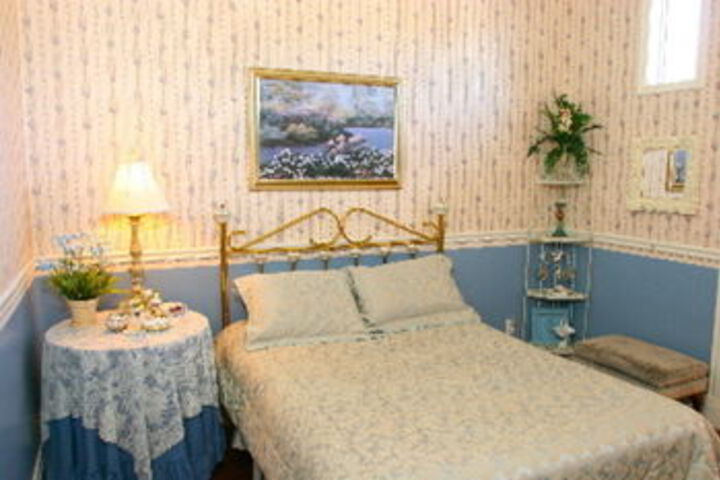 Room 44 of 68
