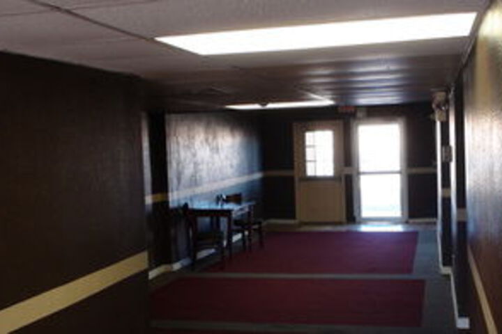 Ballroom/Hall 24 of 50