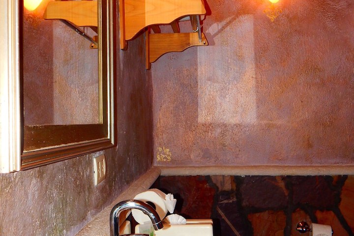 Room 49 of 54