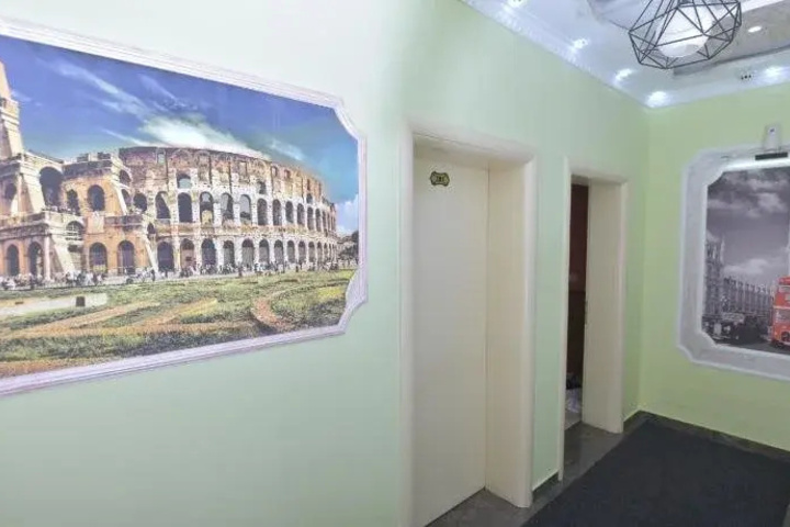 Room 15 of 19