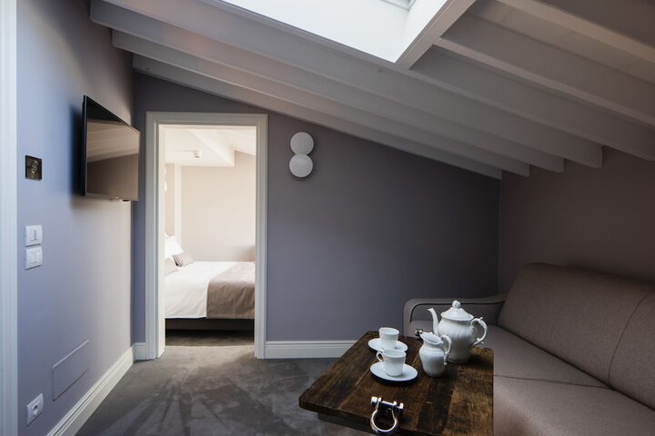 Room 18 of 50