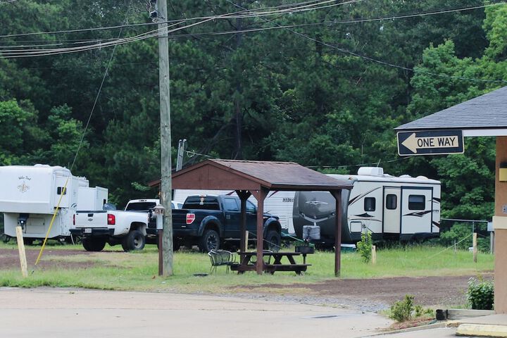 Property Grounds 29 of 34