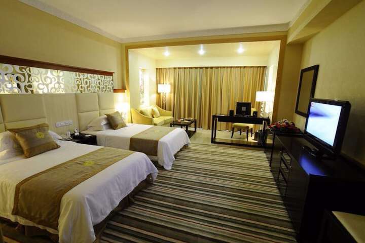 Room 8 of 27