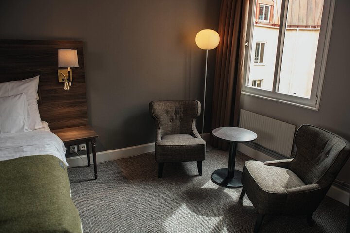 Room 17 of 57