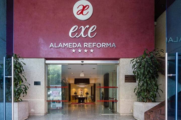 Entrance & Lobby
