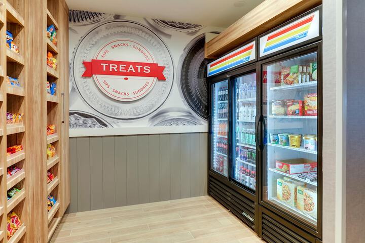 Snack bar