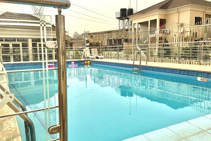Pool 41 of 55