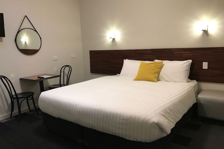 Room 7 of 40
