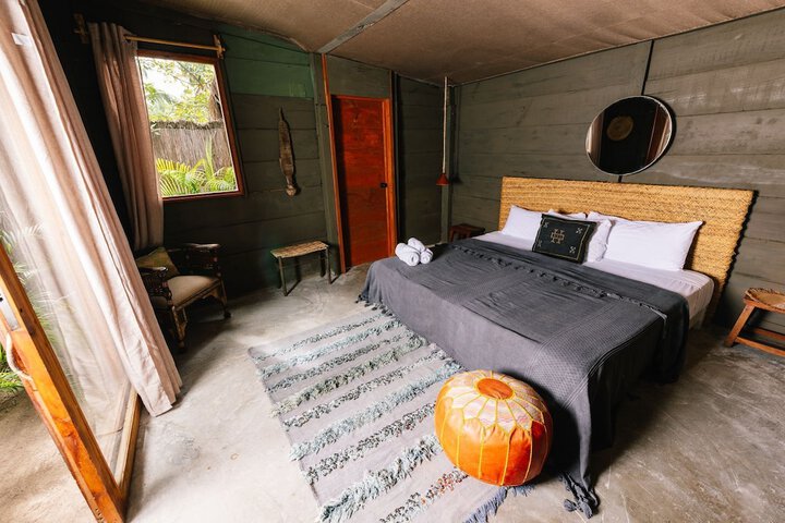 Room 11 of 53