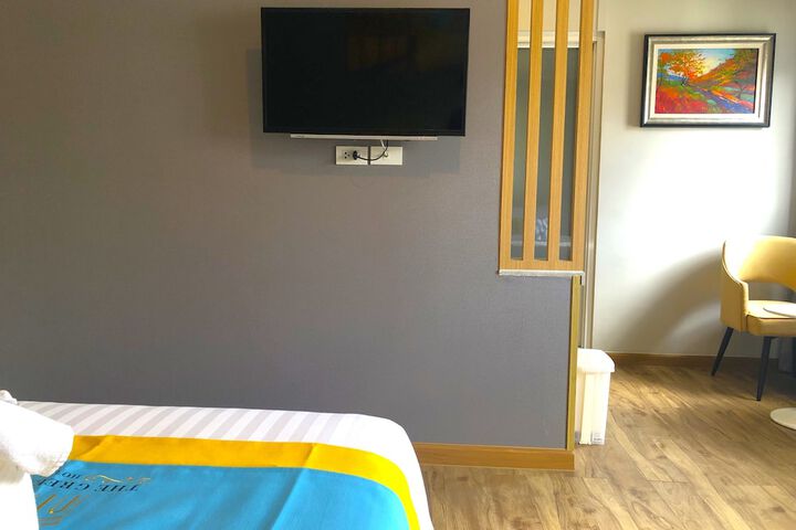 Room 25 of 150