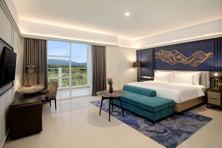 Room 4 of 19