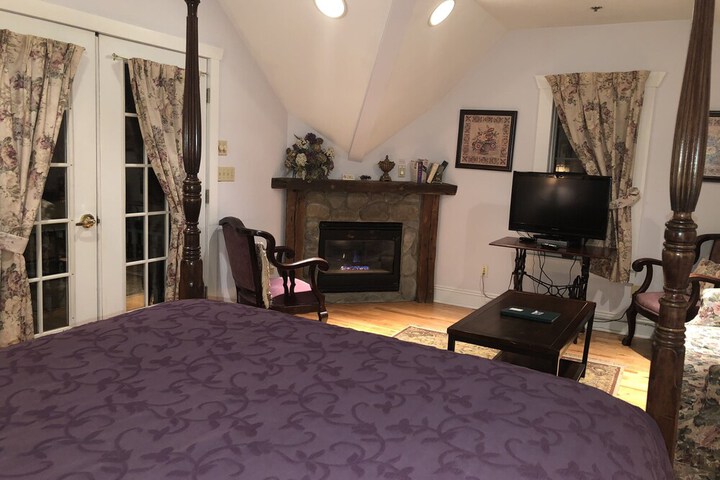 Room 12 of 62