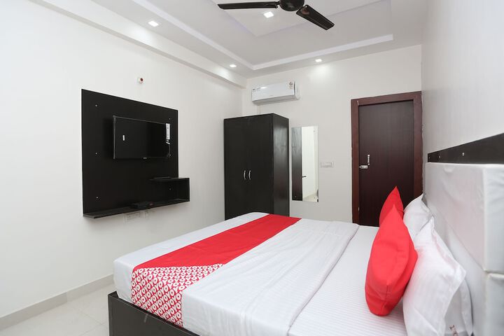 HOTEL THE ELITE INN BY OYO ROOMS