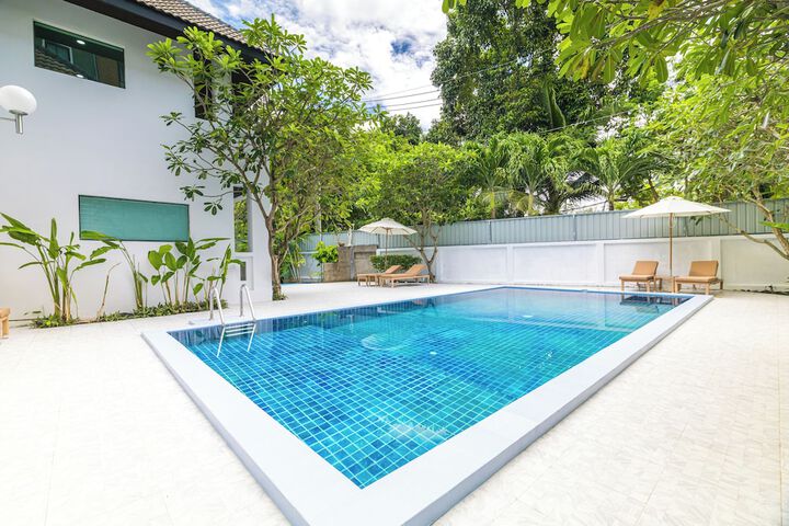 Pool 63 of 87