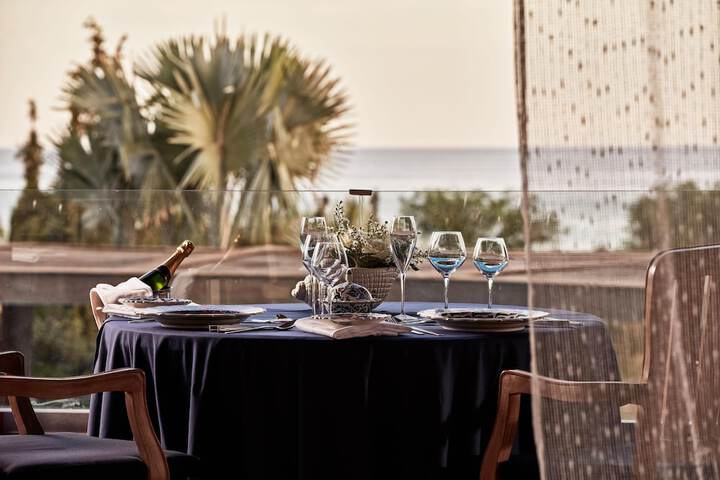 Dining 203 of 253