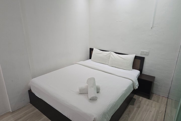 Room 19 of 27