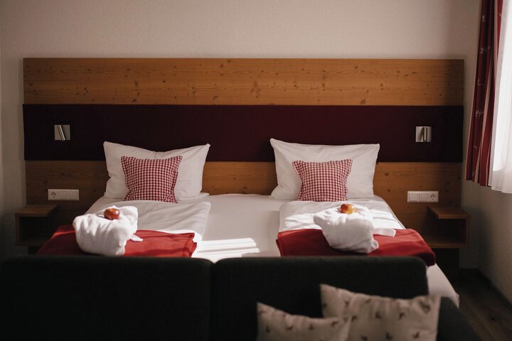 Room 13 of 43