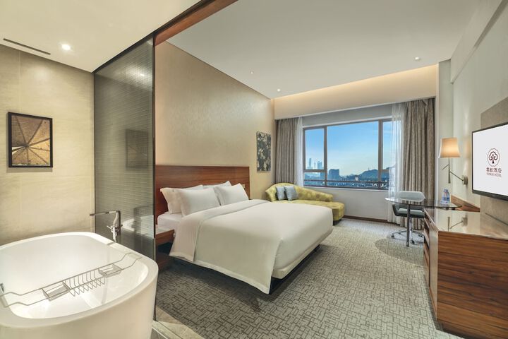 Room 19 of 49