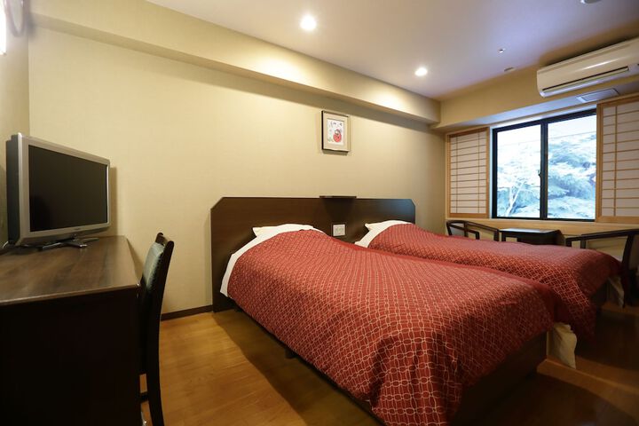 Room 16 of 89