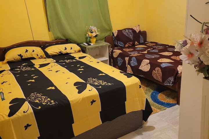 Room 16 of 80