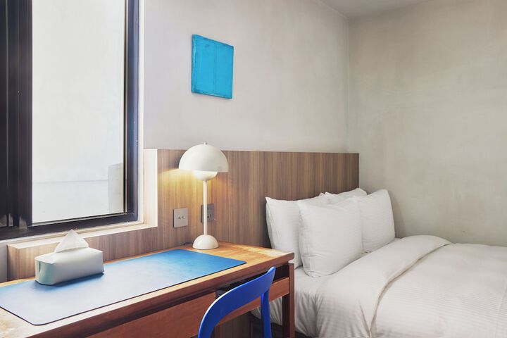 Room 13 of 95