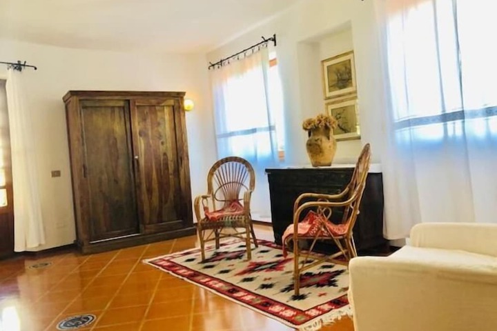 Room 9 of 54