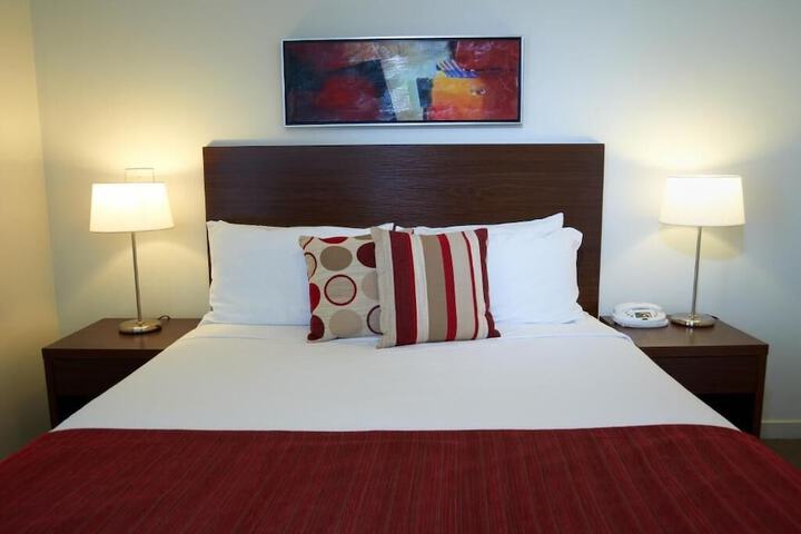 Room 16 of 36