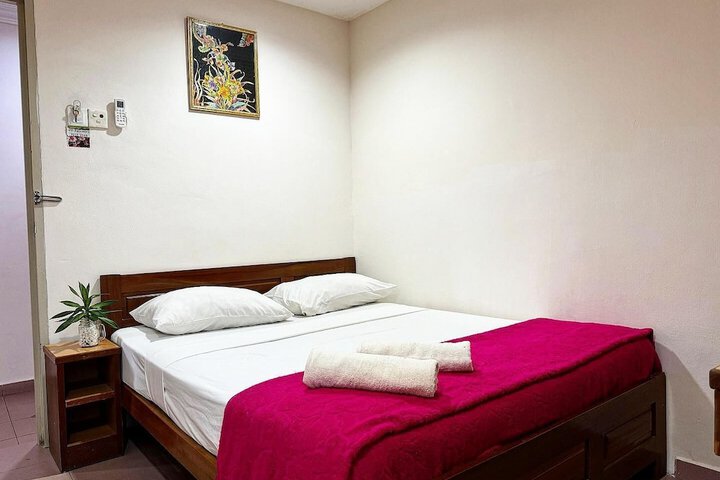 Room 4 of 15