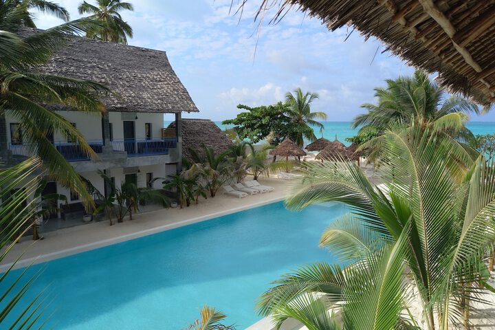 Pool Hotel