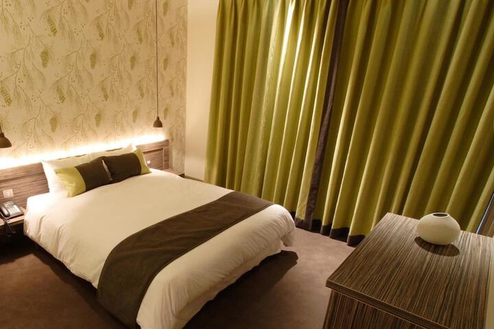 Room 13 of 39