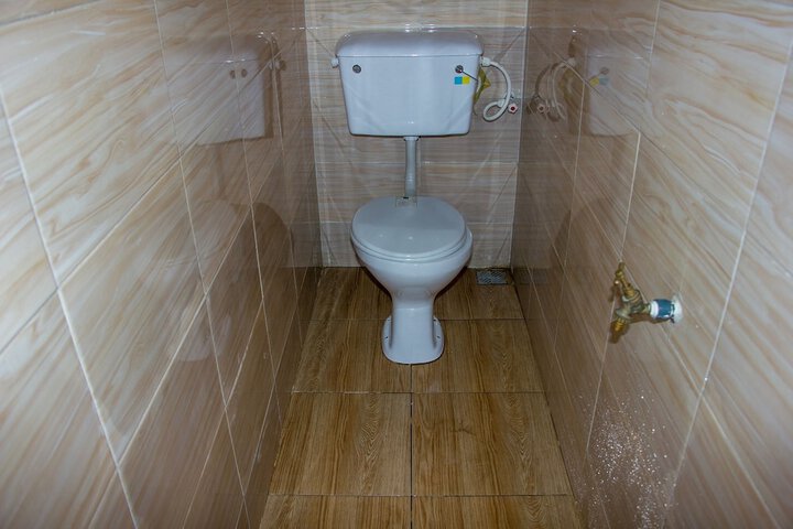 Room 7 of 11