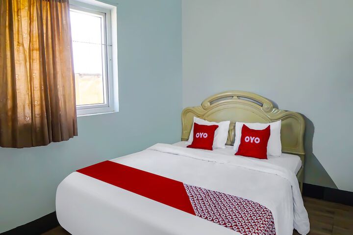 Room 13 of 21