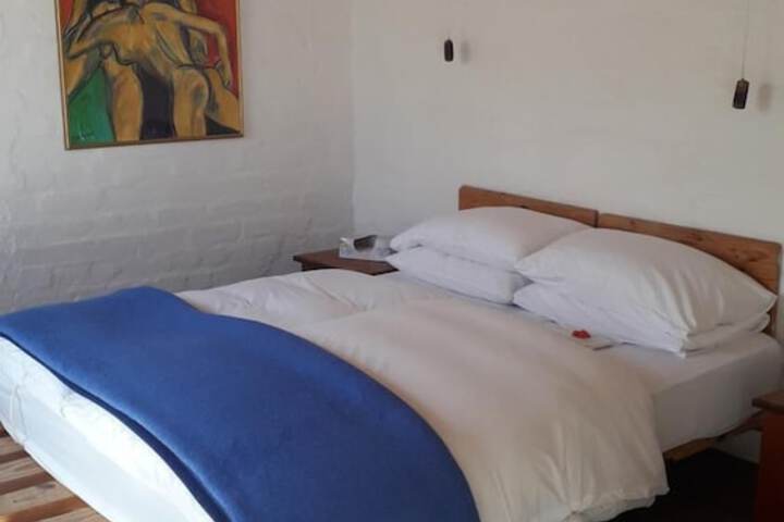 Room 9 of 46