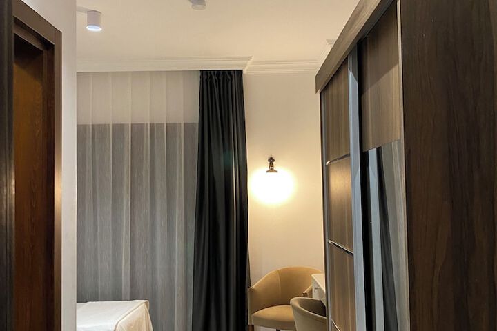Room 59 of 159