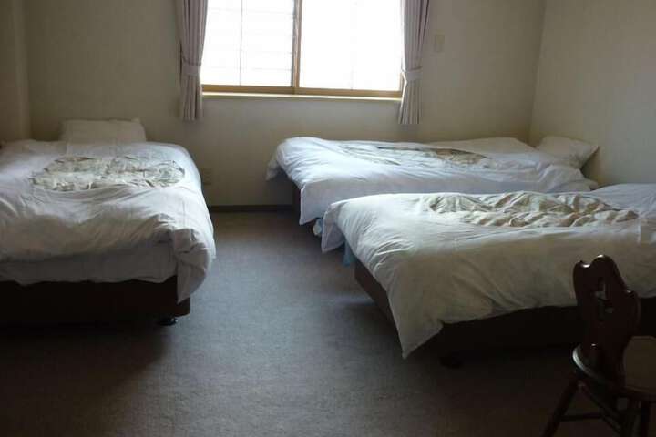 Room 11 of 53