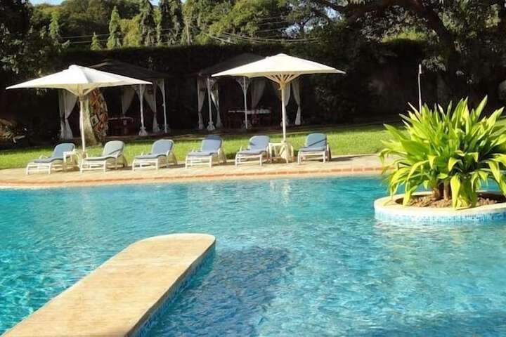 Pool 20 of 30