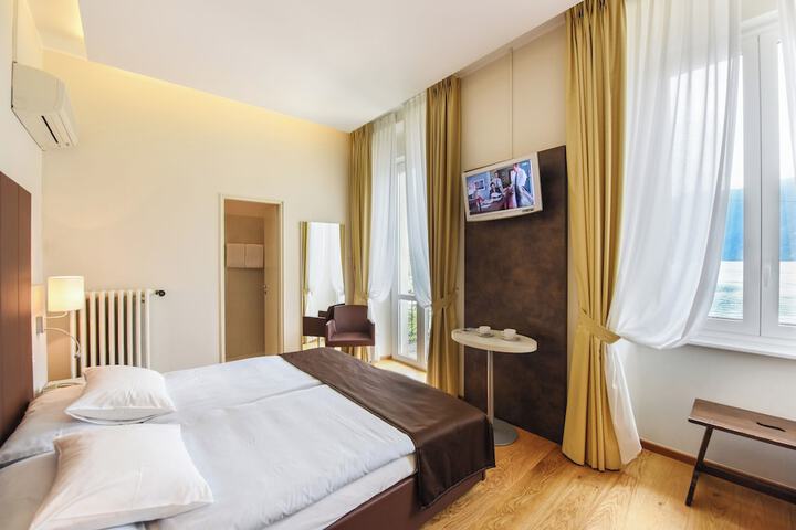 Room 29 of 55
