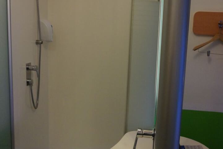 Clean Restrooms