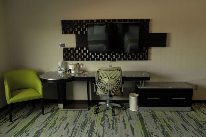 Room 20 of 120