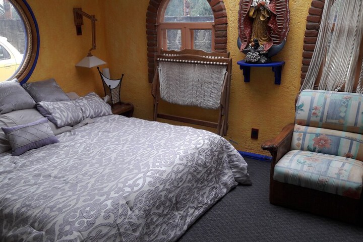 Room 5 of 26