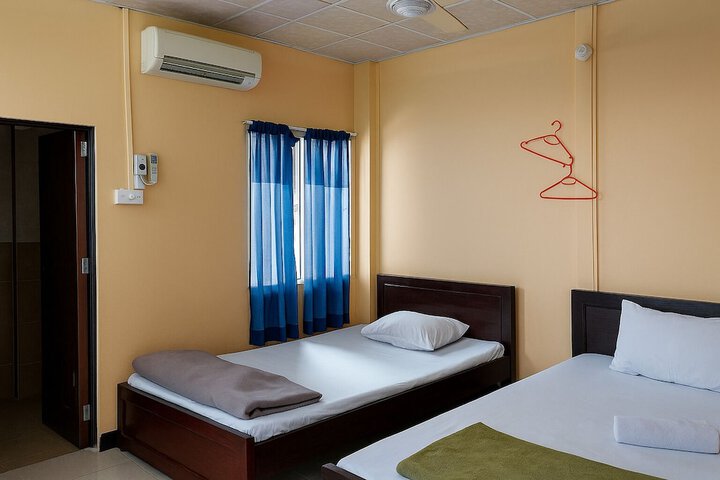 Room 43 of 146